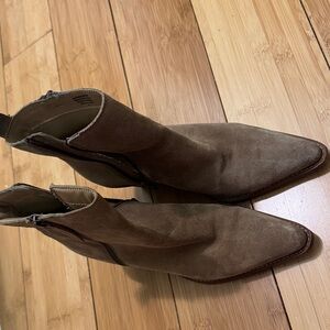 Women’s Brown Suede Ankle Boots